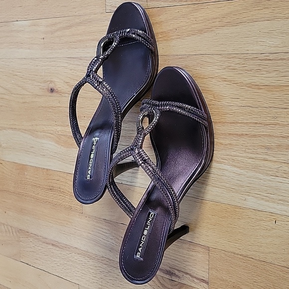 Excellent Condition Bandolino sandals size 8.5, 4" heel, brown - Picture 2 of 5